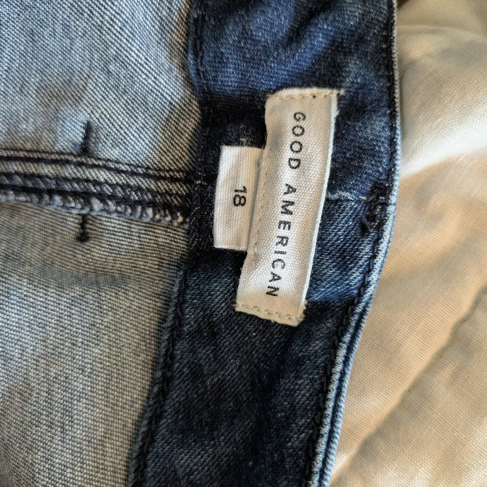 Good American Good Legs Cigarette Blue Jeans Size 18 - Picture 9 of 12